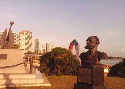 Procon Manaus orienta comerciantes do entorno da Arena da Amazônia