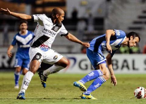 Ponte Preta encara Vélez na Argentina em busca de classificação na Sul-Americana