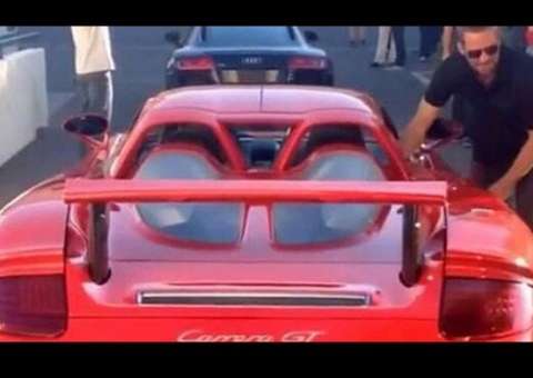 Porsche é processada pela morte de Paul Walker