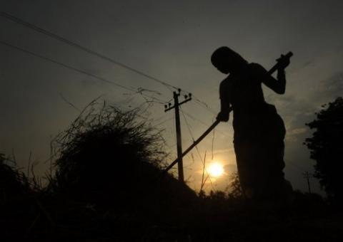 Pobreza afeta capacidade mental das pessoas, diz estudo