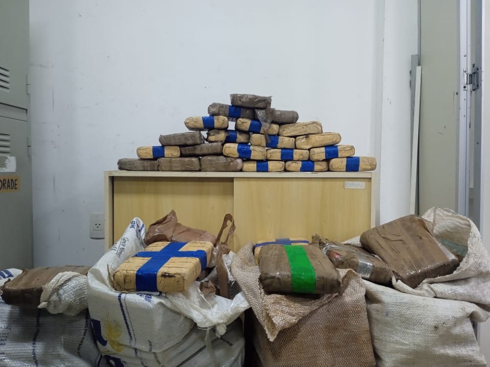 PF apreende 131kg de drogas, avaliados em R$ 1,9 milhões, no Amazonas
