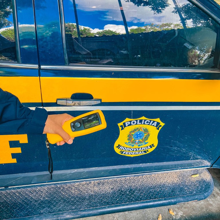 Motoristas bêbados são presos após caírem em blitz da PRF no Amazonas 