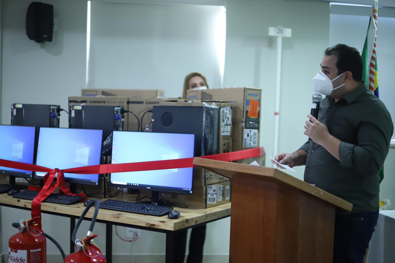 FCecon recebe equipamentos para auxiliar no tratamento contra câncer