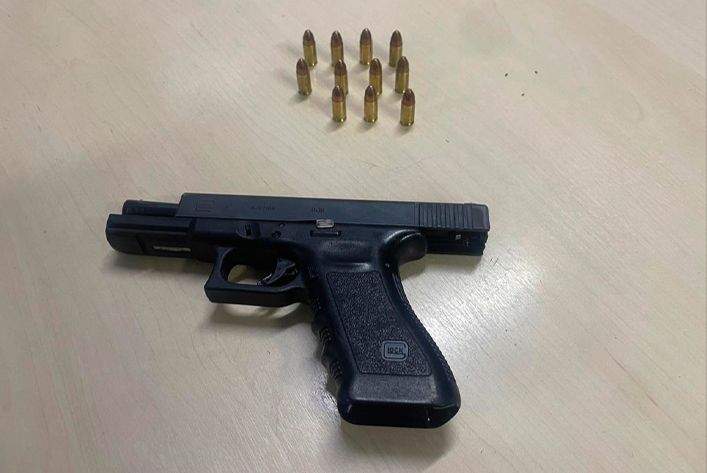 Homem é baleado após apontar arma para PMs em Manaus