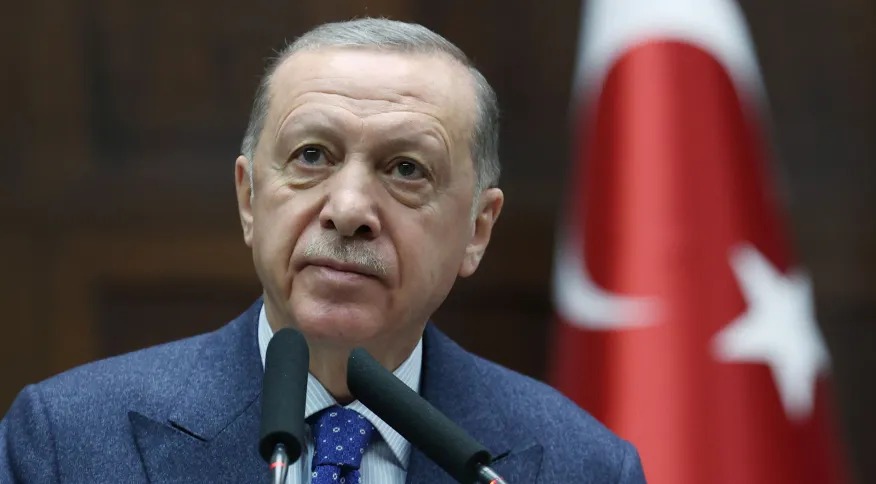 Erdogan é reeleito na Turquia em segundo turno apertado