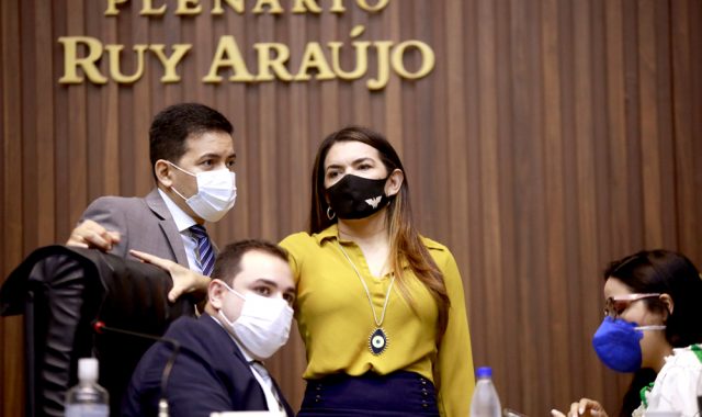 Deputadas da Aleam apresentam Projetos em benefício de mulheres amazonenses