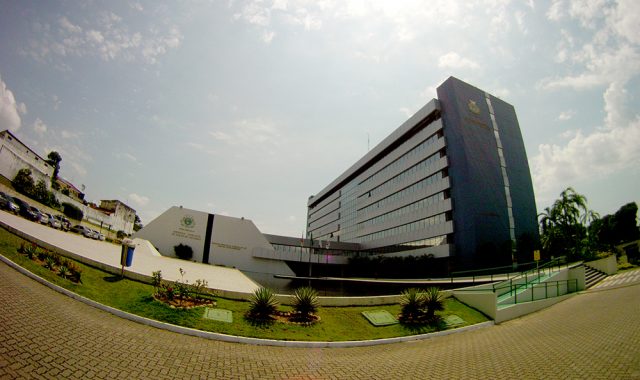 Projeto que autoriza compra de vacinas para Covid entra em pauta na Aleam