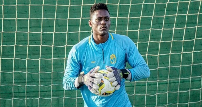 Parintins FC anuncia goleiro Robert, ex-Nova Venécia-ES, para Barezão 2024