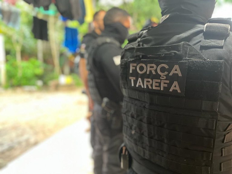 PF deflagra operação contra suspeito de vender armas para membros de facção