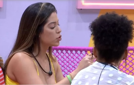 Laís e Eslovênia explicam para Natália suposto caso de racismo; vídeo
