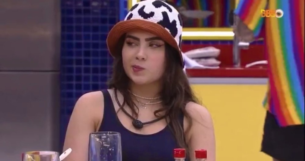 Ciúmes de ficante? Cena de Jade com PA viraliza na web; veja vídeos