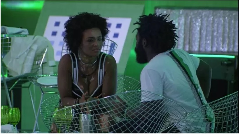 Natália pede perdão a DG após briga, e ator reage: 'Não sinto verdade'