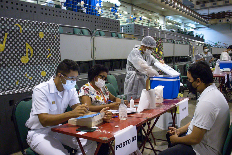 Confira locais de vacinação contra Covid-19 em Manaus