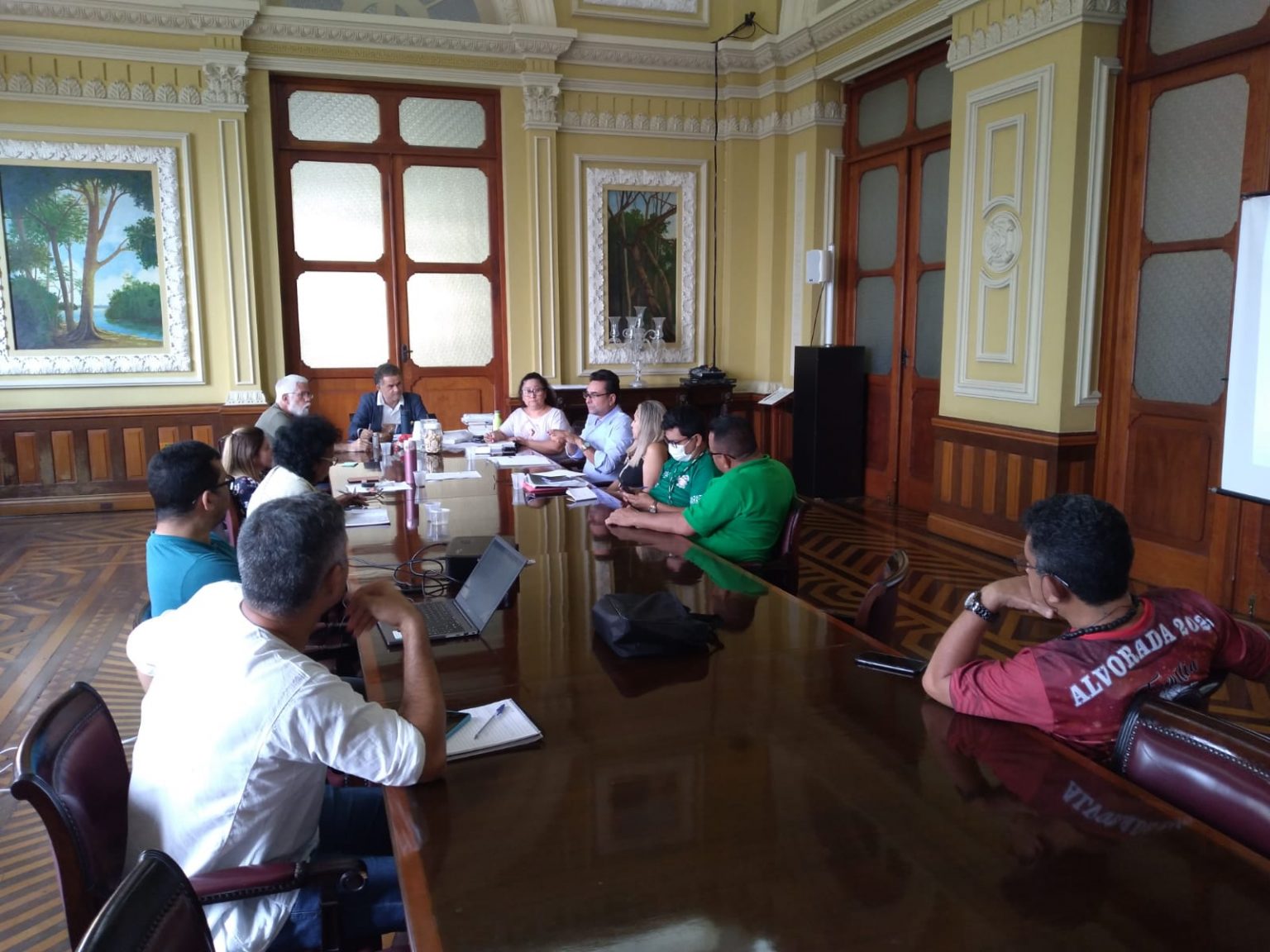 Prefeitura de Manaus suspende reuniões sobre a Lei Paulo Gustavo