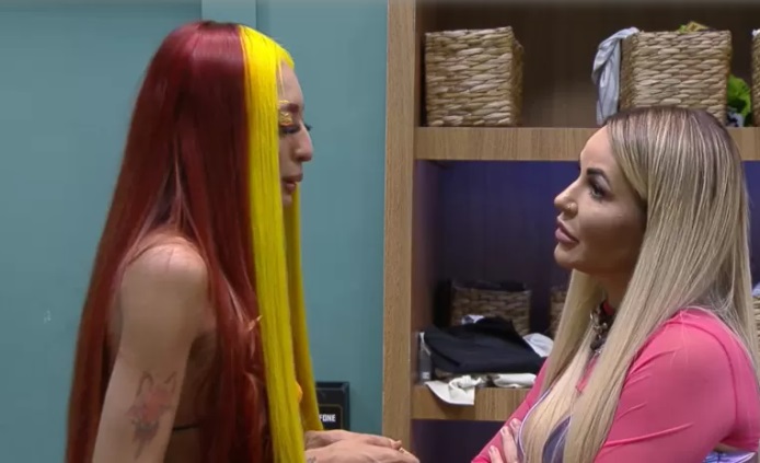 Ruivinha chora ao desabafar com Deolane: 'Eu não quero me corromper'