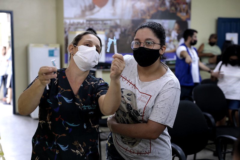 Vacina contra Covid-19 é ofertada em 11 pontos de Manaus neste sábado