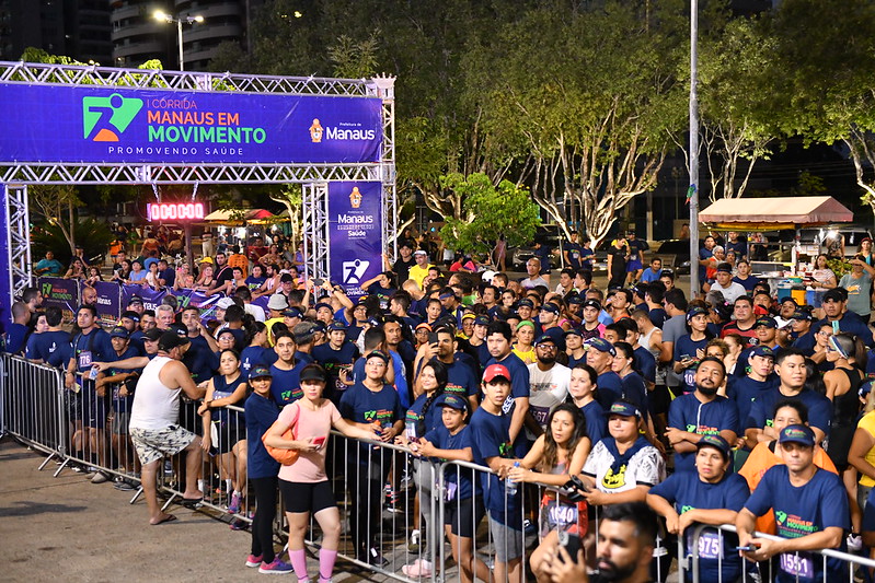 Mais de 5 mil pessoas participam de corrida 'Manaus em Movimento'