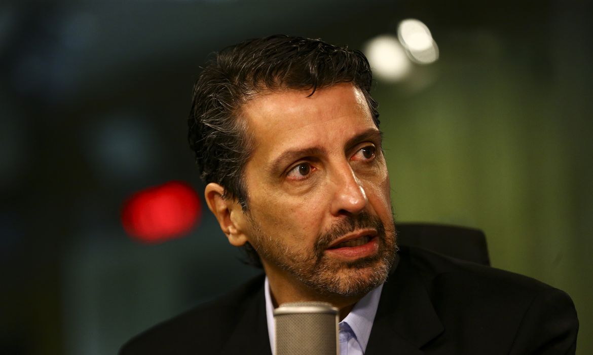 Dá para explorar petróleo na foz do Amazonas de forma sustentável, diz ministro do Meio Ambiente