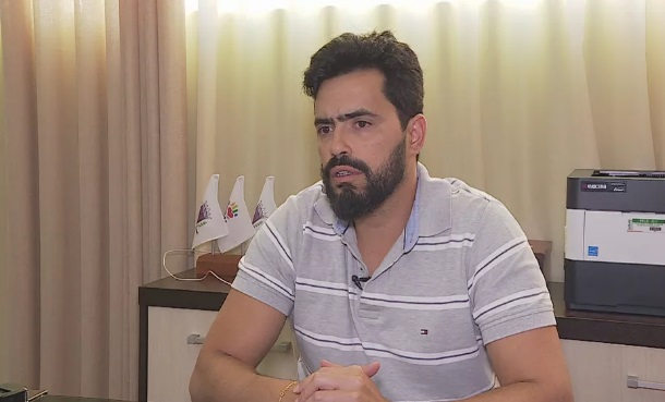 Deputado é feito refém ao ter casa invadida por criminosos