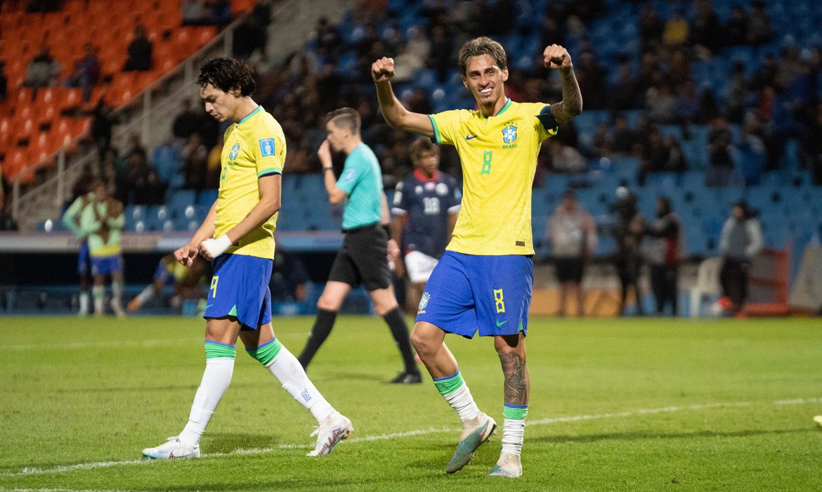 De goleada, Brasil vence República Dominicana por 6 a 0 no Mundial Sub-20