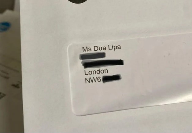 Jornalista da Globo descobre que mora em casa que era de Dua Lipa