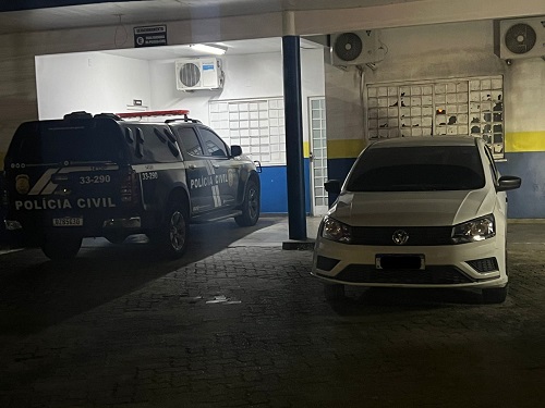 'Velho Chico' e 'Lili' são presos com carro roubado em Manaus