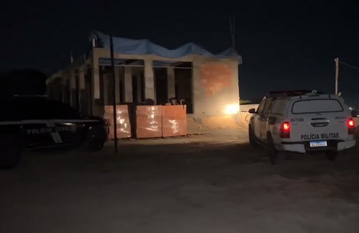 Criminosos matam homem a tiros em canteiro de obras em Manaus