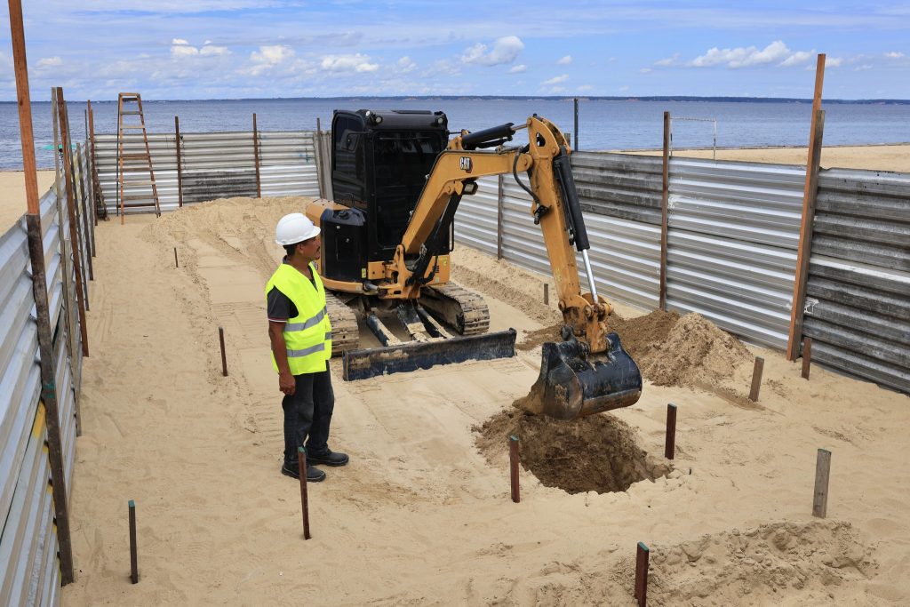 Políticas de inclusão: orla da Ponta Negra terá rampa de acesso à praia