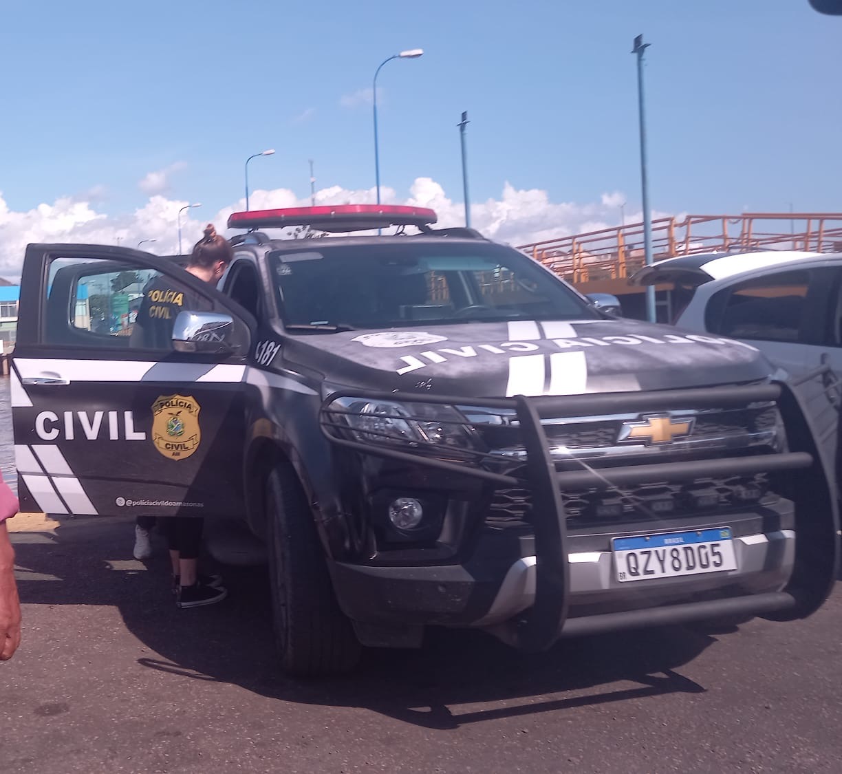 Suspeita de aplicar golpes de hospedagem para Festival de Parintins é presa