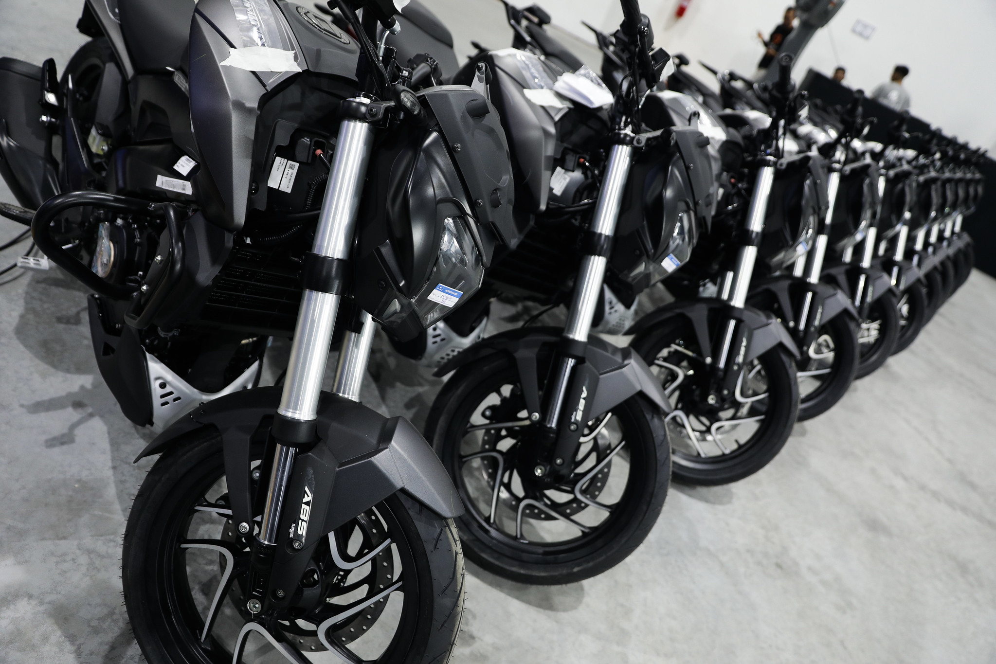 Empresa indiana de motocicletas é instalada no Polo Industrial de Manaus