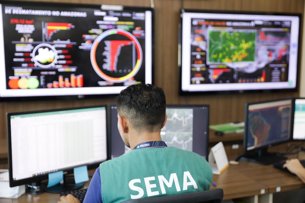 Bombeiros combateram mais de 2,2 mil focos de calor no Amazonas