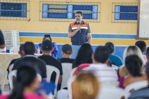 Governo entrega subsídio emergencial às vítimas de incêndio em Nhamundá 