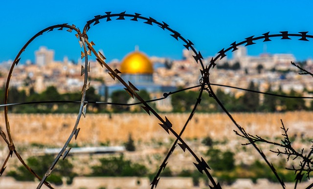 Brasil condena ataques do Irã contra Israel