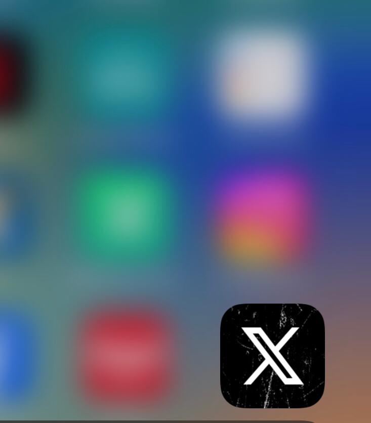 Após decisão de Moraes, X retoma atividades no Brasil