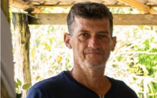 Homem encontrado morto, de joelhos, no Ramal da água Branca é identificado