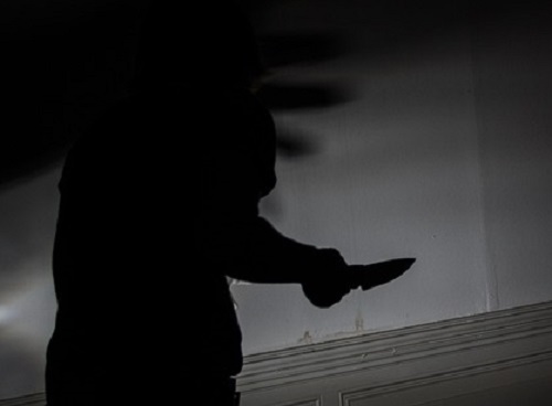 Brasileiro mata esposa a facadas e depois tira a própria vida na França