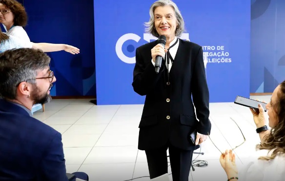 Cármen Lúcia promete pesquisa sobre motivos de abstenção