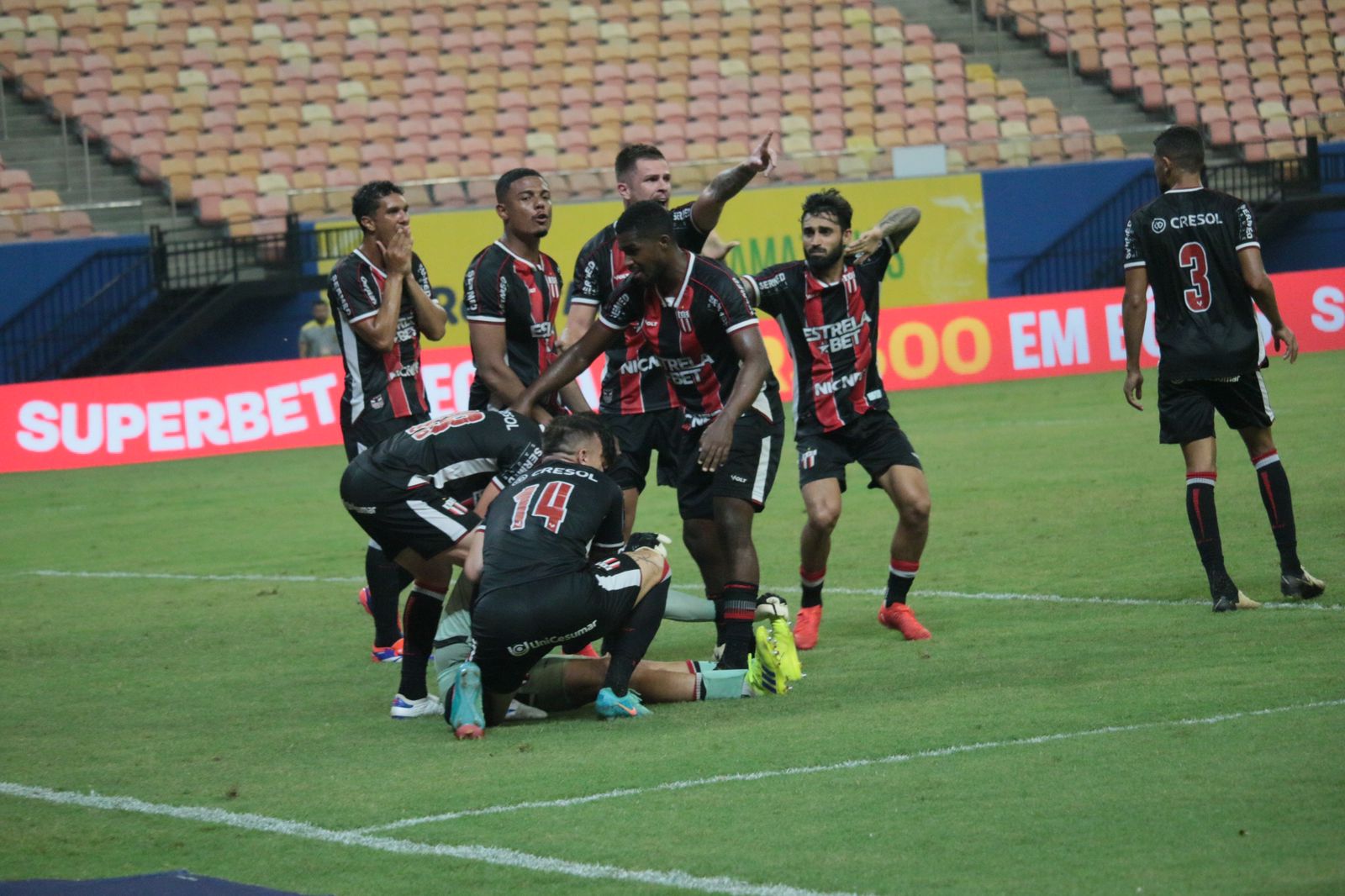 Botafogo-SP vence o Amazonas por 1 a 0 e sai do Z-4