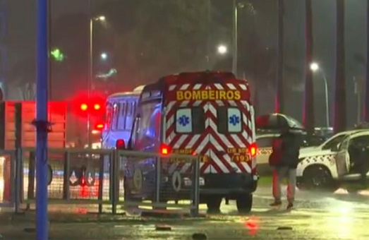 PF investiga explosões na Praça dos Três Poderes em Brasília