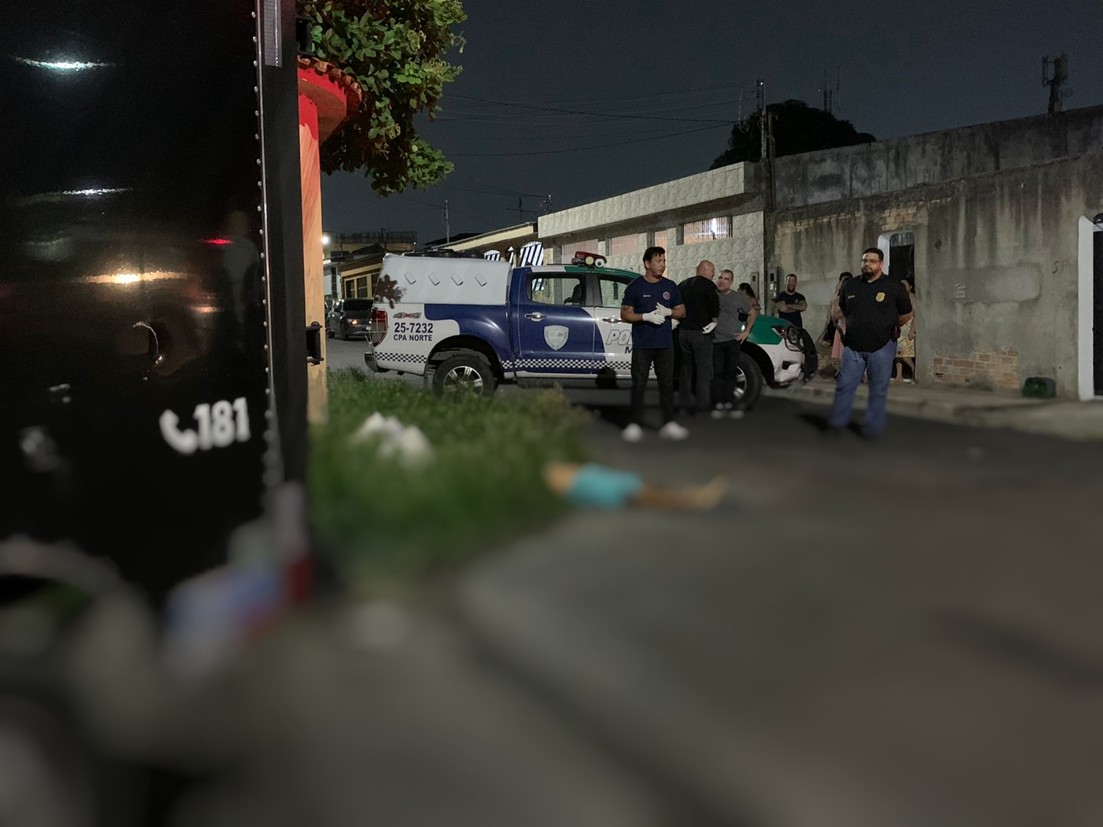 Homem é executado com 8 tiros ao caminhar em rua da Cidade Nova