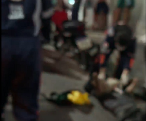 Suspeito de assalto é torturado pelo Tribunal do Crime no Cidade de Deus