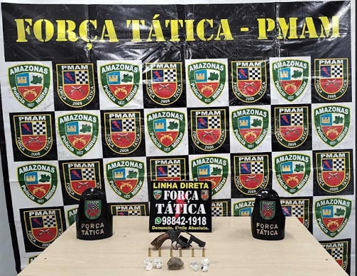 Homem é preso e adolescente apreendido com arma e drogas na Cidade Nova