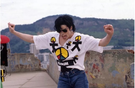 Músicas inéditas de Michael Jackson são encontradas em depósito nos EUA	