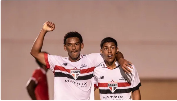 São Paulo goleia América-RN com grande 1º tempo e mantém 100% na Copinha