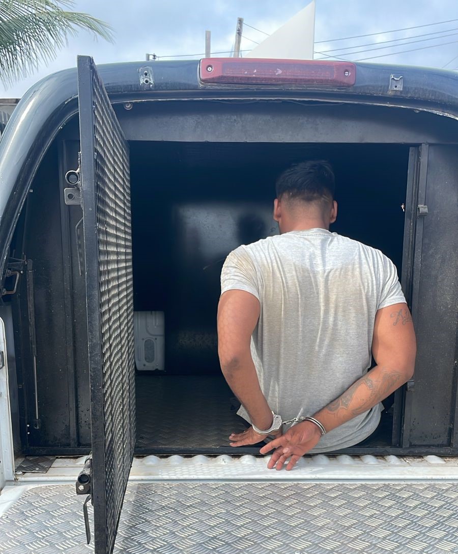 Suspeito de assalto a loja de celulares é preso em Envira