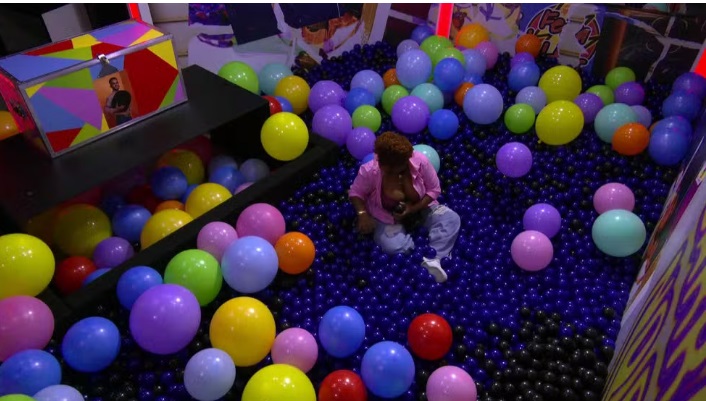 Barrado no Baile: Camilla acha primeira chave após 2 horas de dinâmica