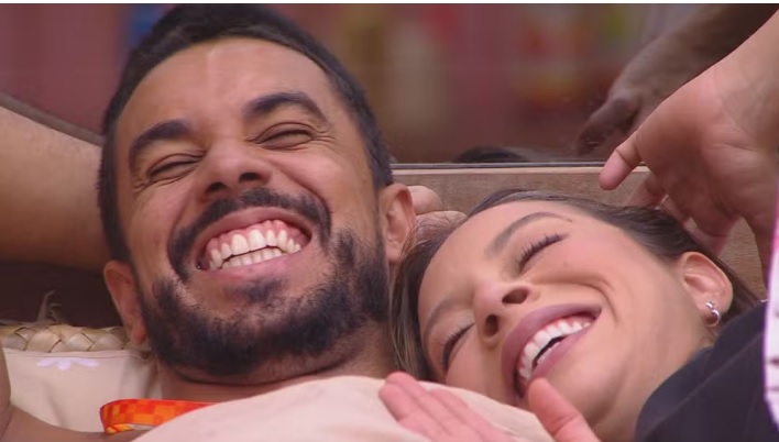 João Pedro diz que relação de Maike e Renata parece com história de 'Shrek'