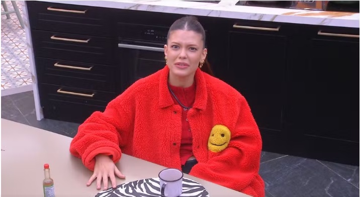 Vitória Strada questiona fala sobre 'berimbau' em discurso de eliminação