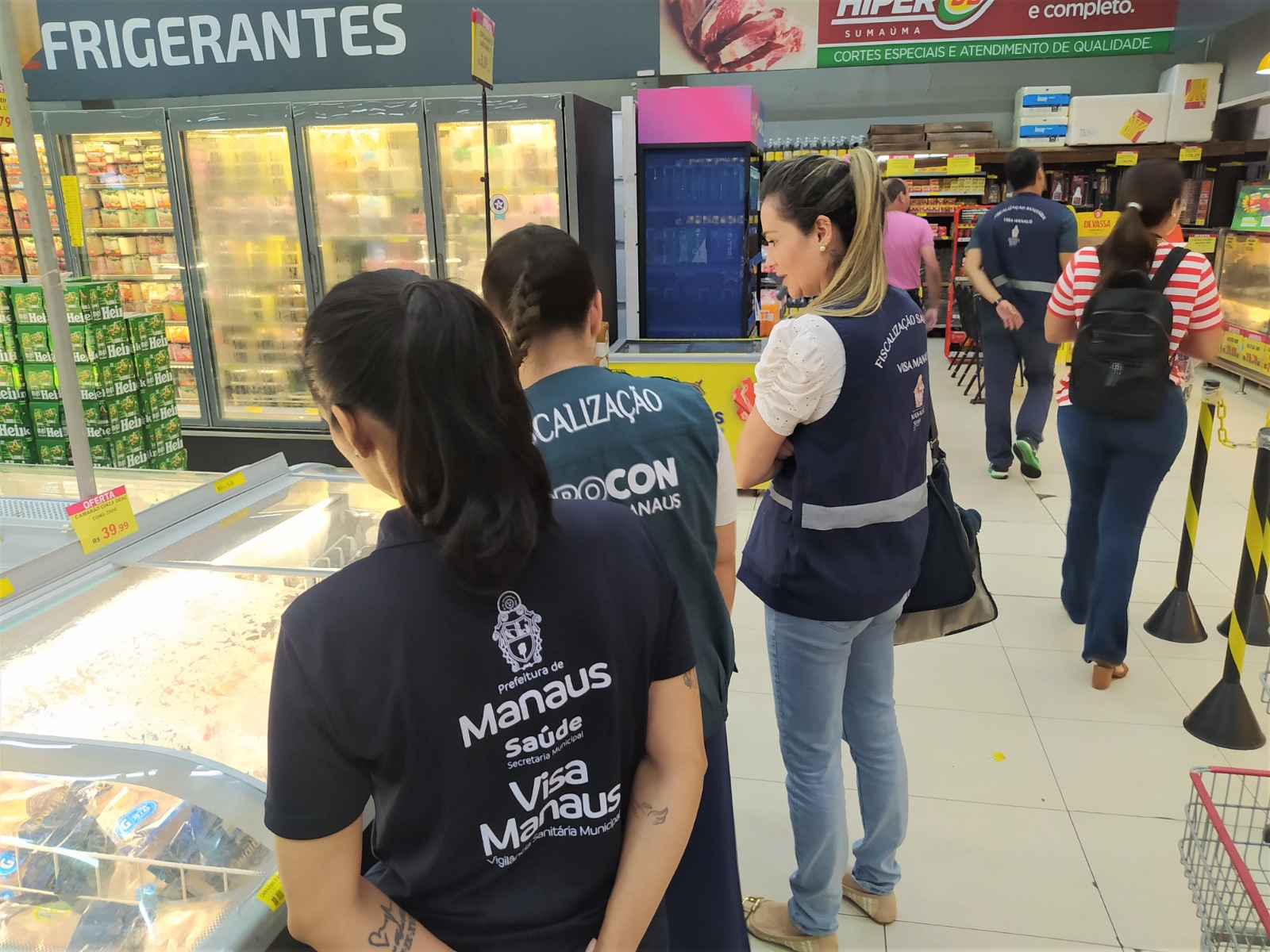 Supermercados são fiscalizados em Manaus 
