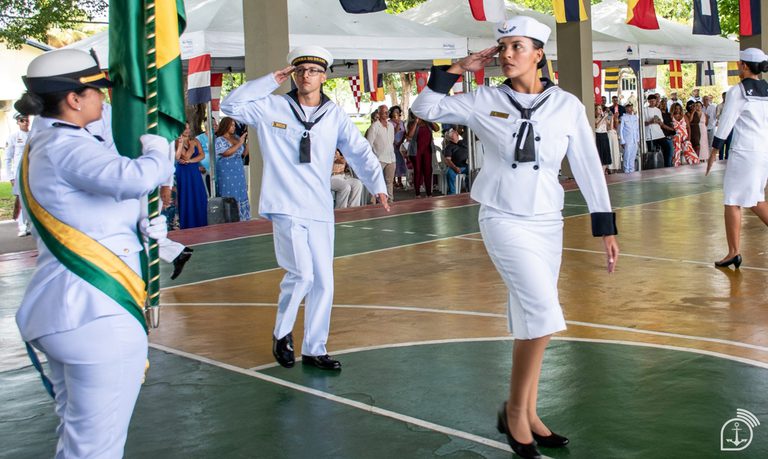 Marinha lança concurso com 400 vagas para técnicos de nível médio